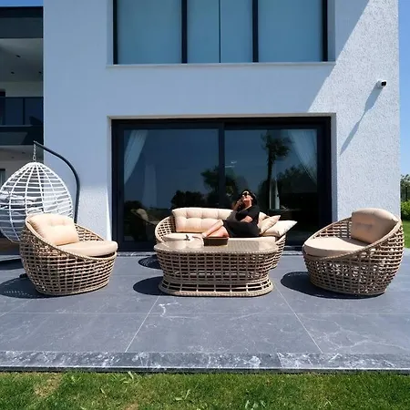 Ultra Lueks Havuzlu Feriehus Çeşme