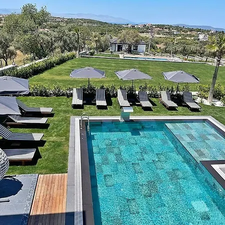 Ultra Lueks Havuzlu * Çeşme